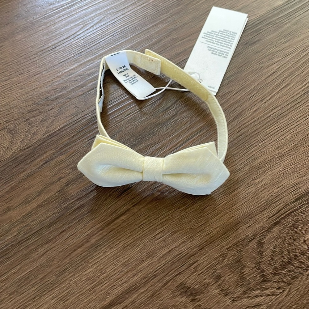 Janie and Jack kids Bow Tie Size 0 to 24 Months
